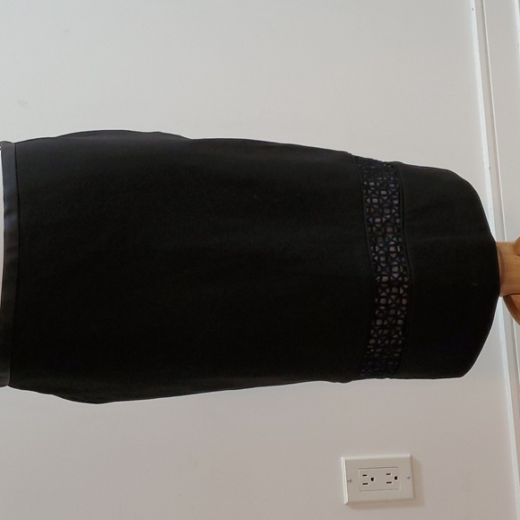 Black Skirt with Stretch by Jules & Leopold - Picture 1 of 8
